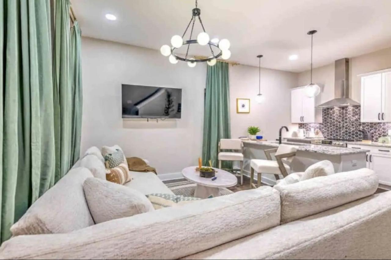 Luxury Four-Story Home, Rooftop Deck With Views, Pingpong! Sleeps 12! 纳什维尔 外观 照片