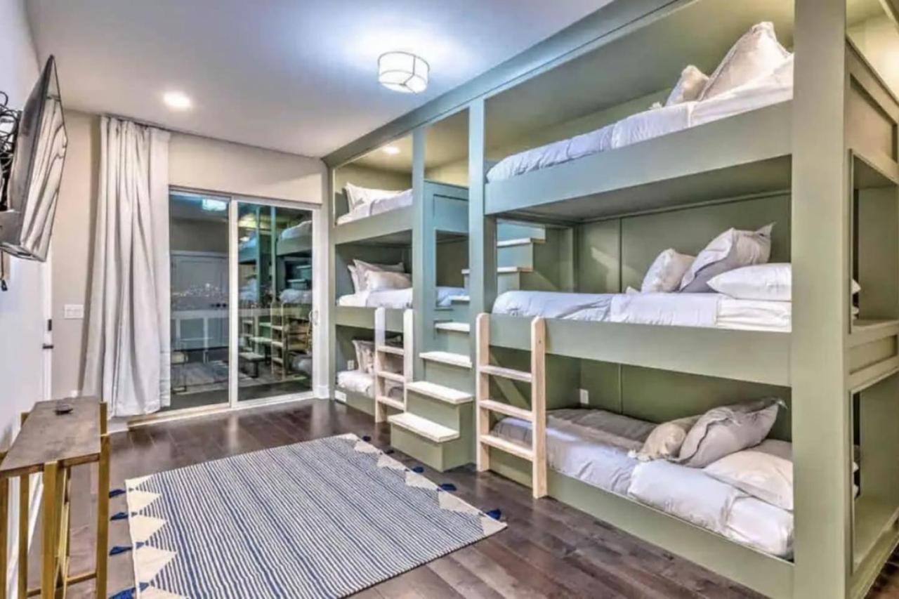 Luxury Four-Story Home, Rooftop Deck With Views, Pingpong! Sleeps 12! 纳什维尔 外观 照片